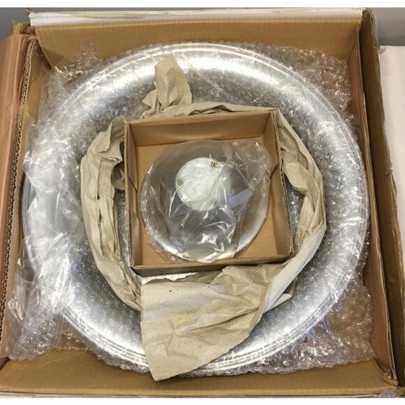 New Reed & Barton Arlington Serverware Collection Serving Tray Bowl Chip/Dip Set - Picture 2 of 12